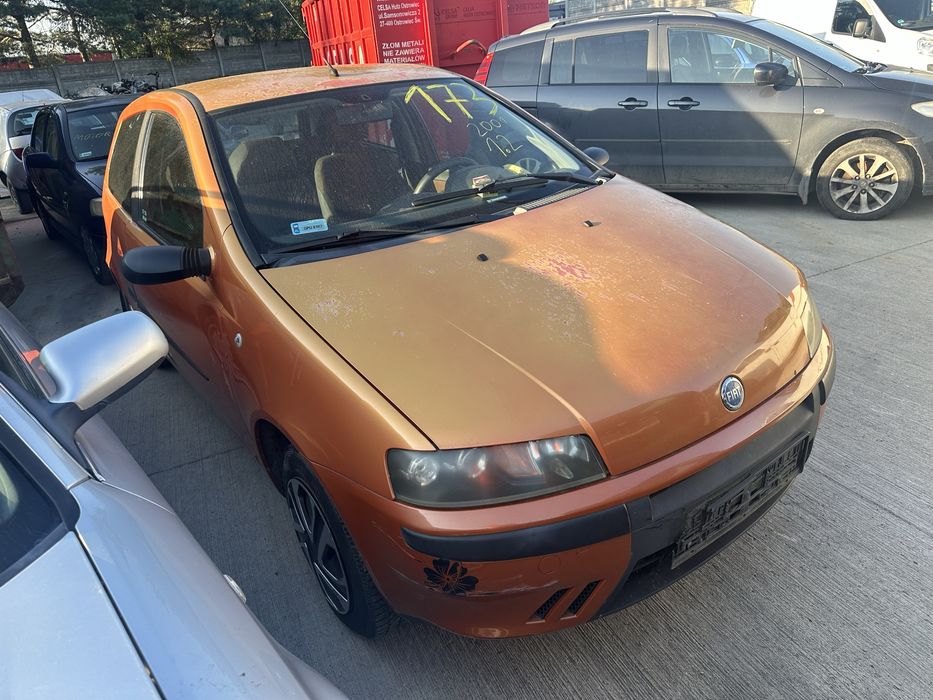 Fiat punto 2 II 1,2 2001 samochod na czesci 571