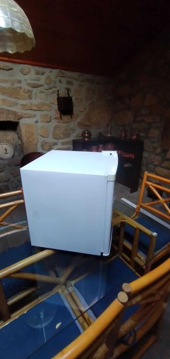 Mini Bar Praticamente Novos