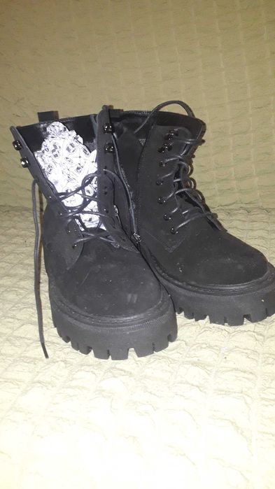 жіноче взуття, нове