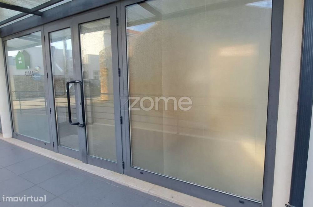 Loja Para Arrendamento