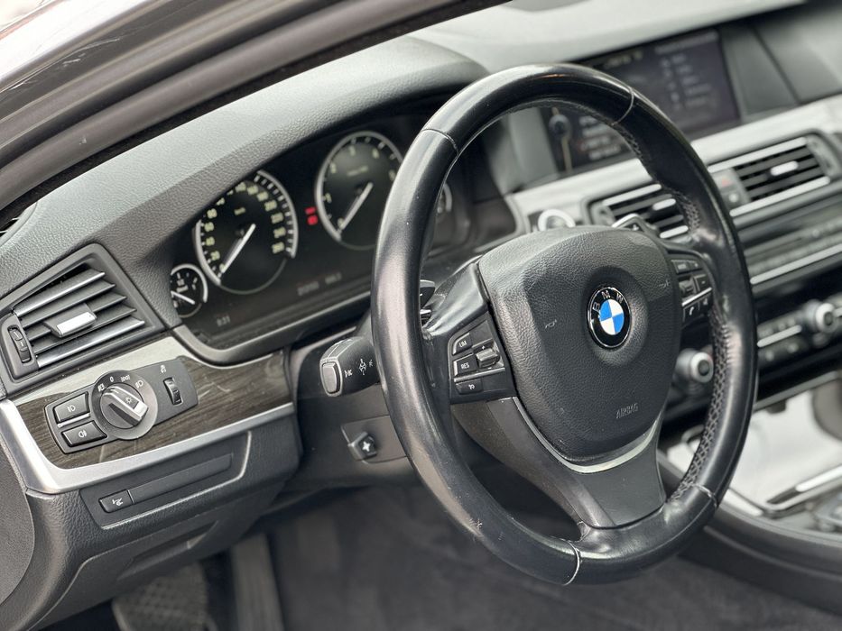 BMW Seria 5 Kamery 360 / HeadUp / 4x4 / skóra / pamięci / Bixenon / zamiana