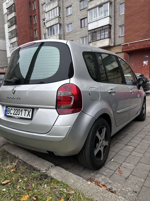 Продаю своє авто Надійна, економна, доглянута машинк