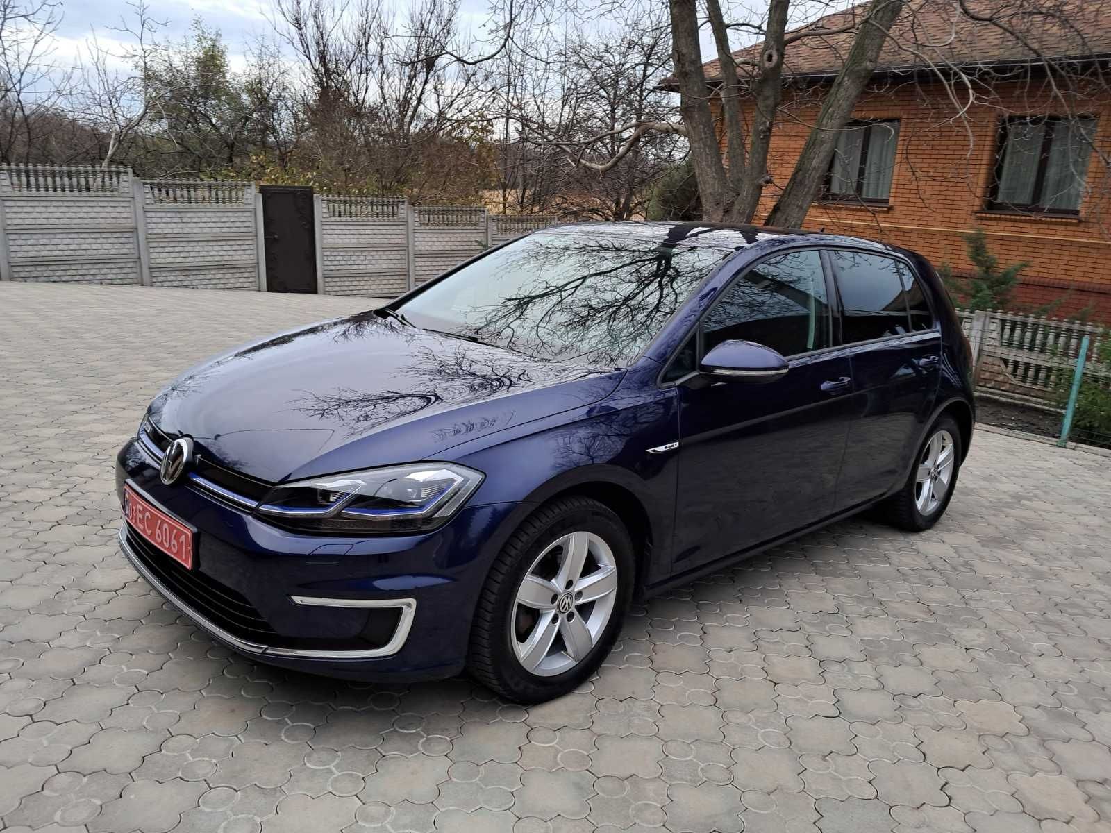 Продам Volkswagen e-golf 36kw 2018