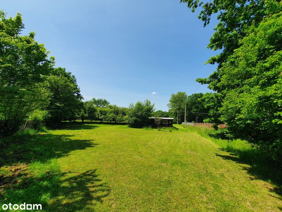 Działka na sprzedaż