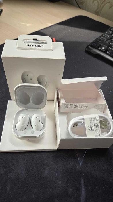 Навушники бездротові Samsung Galaxy Buds Live White