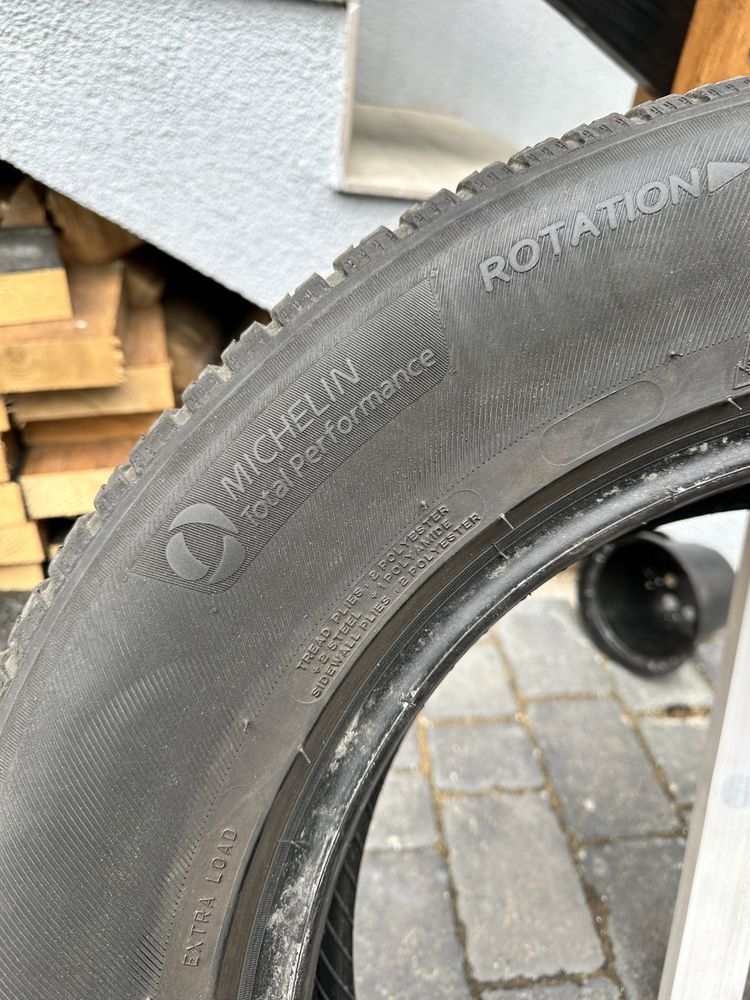 Комплект резини 225/65 R17