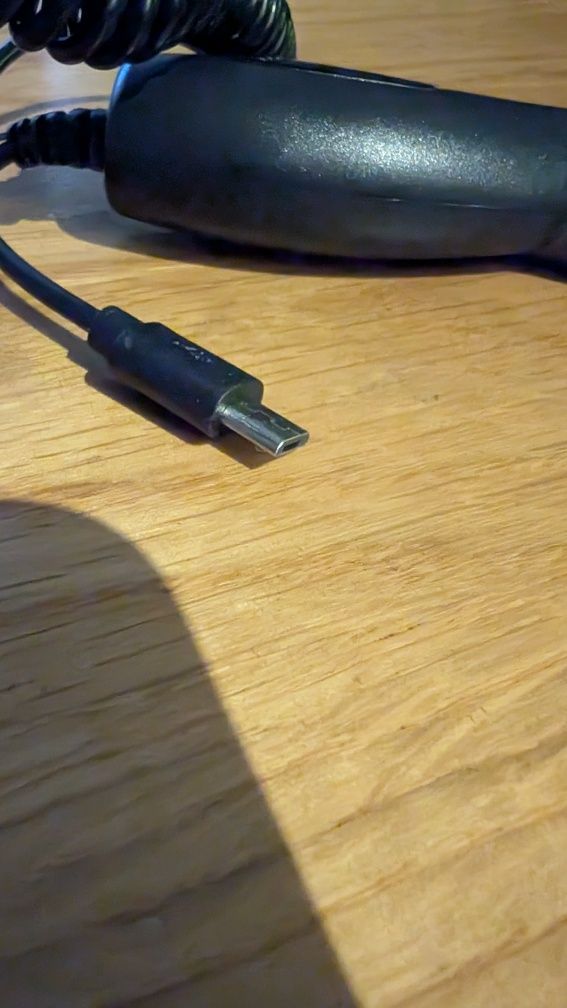 Ładowarka samochodowa micro usb