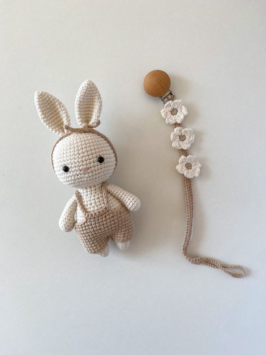 Zestaw kroliczek zawieszka do smoczka handmade