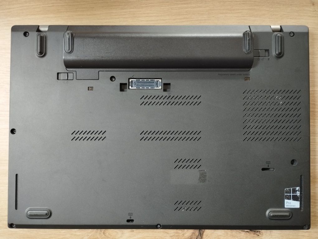 Игровой Lenovo T460p i7-6820HQ/ 8gb DDR4/GeForce 940mx/SSD 256gb