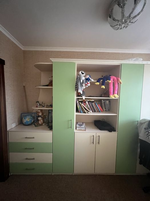 Продам всі меблі