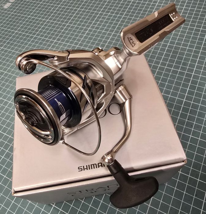 Продам катушку Shimano Stradic C3000