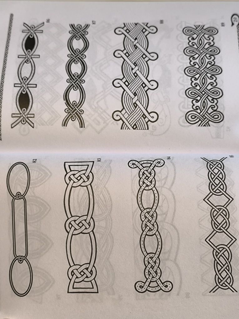4 książki Ornament Jones Zdobnictwo wczesnego średniowiecza