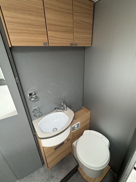 Kamper Dethleffs Zabudowa czesci