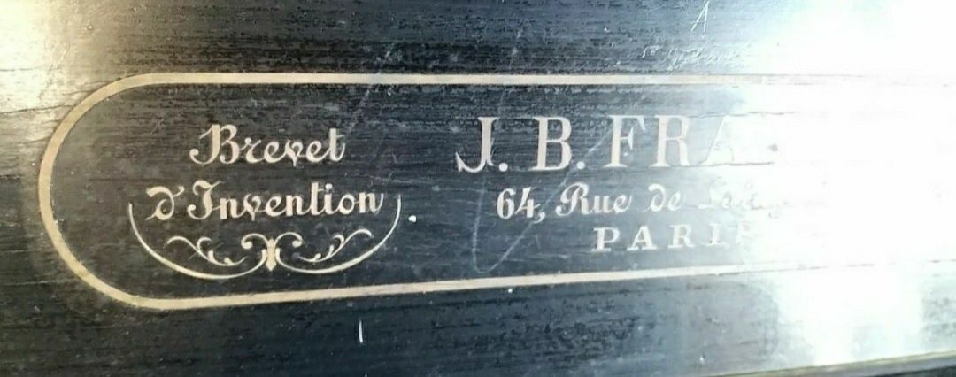 Piano JB Frantz.