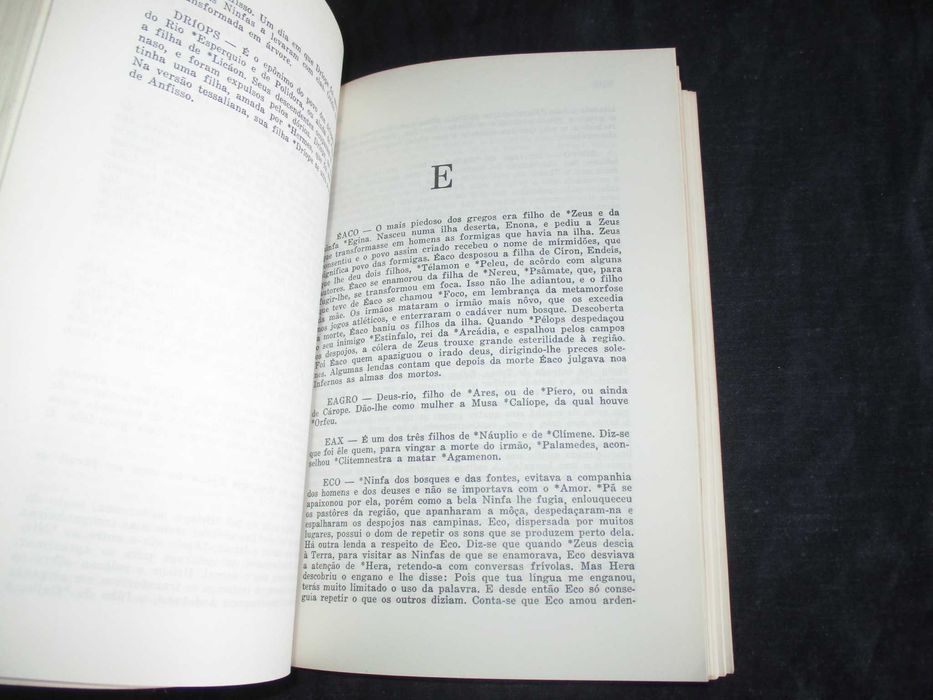 Livro Dicionário da Mitologia Grega Ruth Guimarães