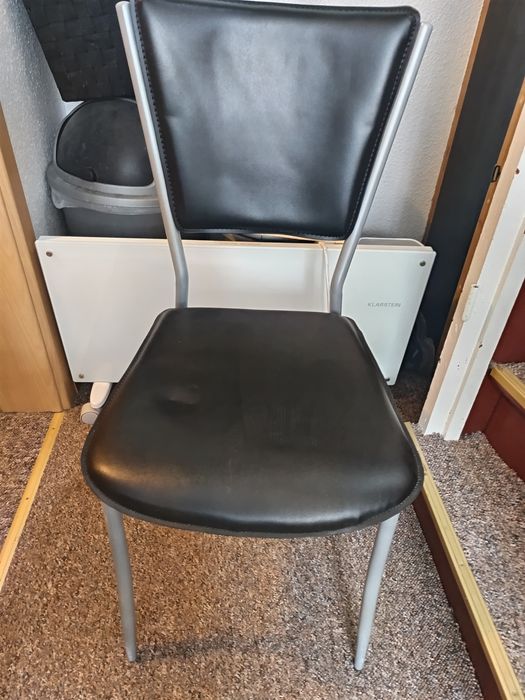 Krzesło skórzane czarne