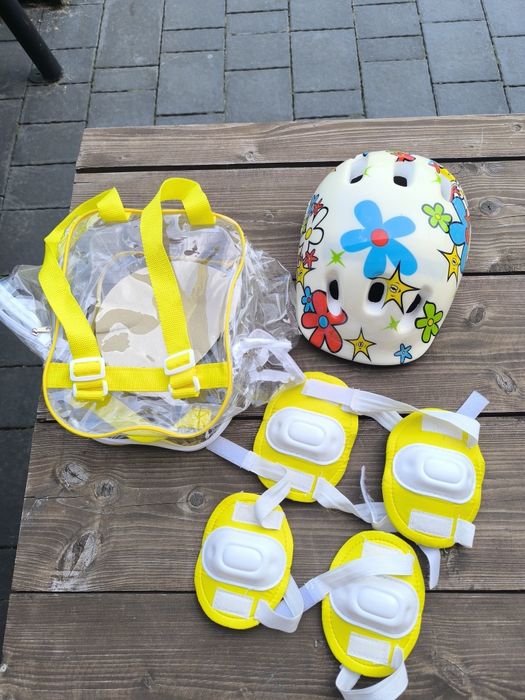 Rower 16 cali lekki firmy Btwin dla dziewczynki + kask i zestaw ochran