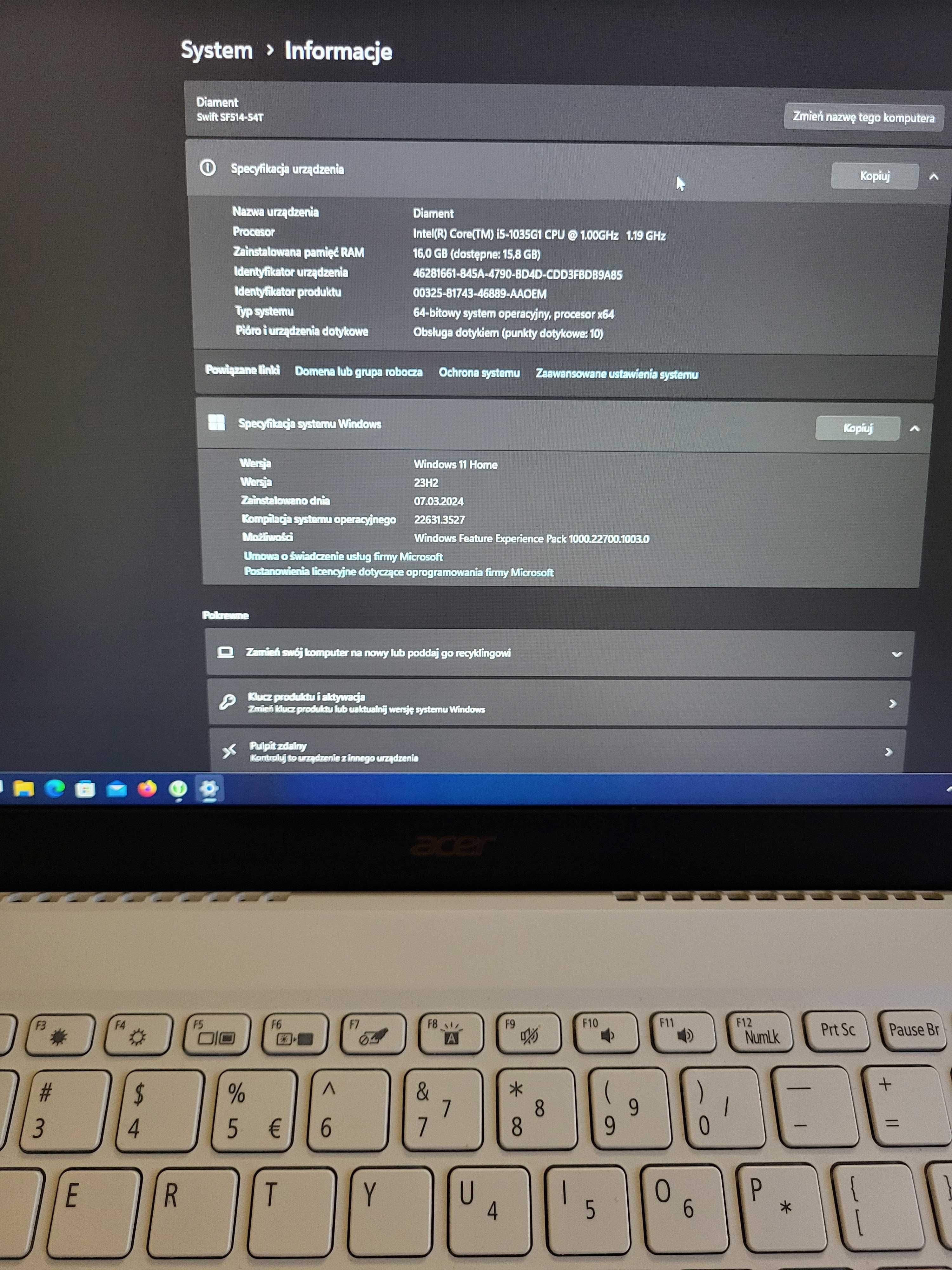 Acer Swift 5 ultrabook 14" i5-1035G1 16GB ekran dotykowy, nowa bateria