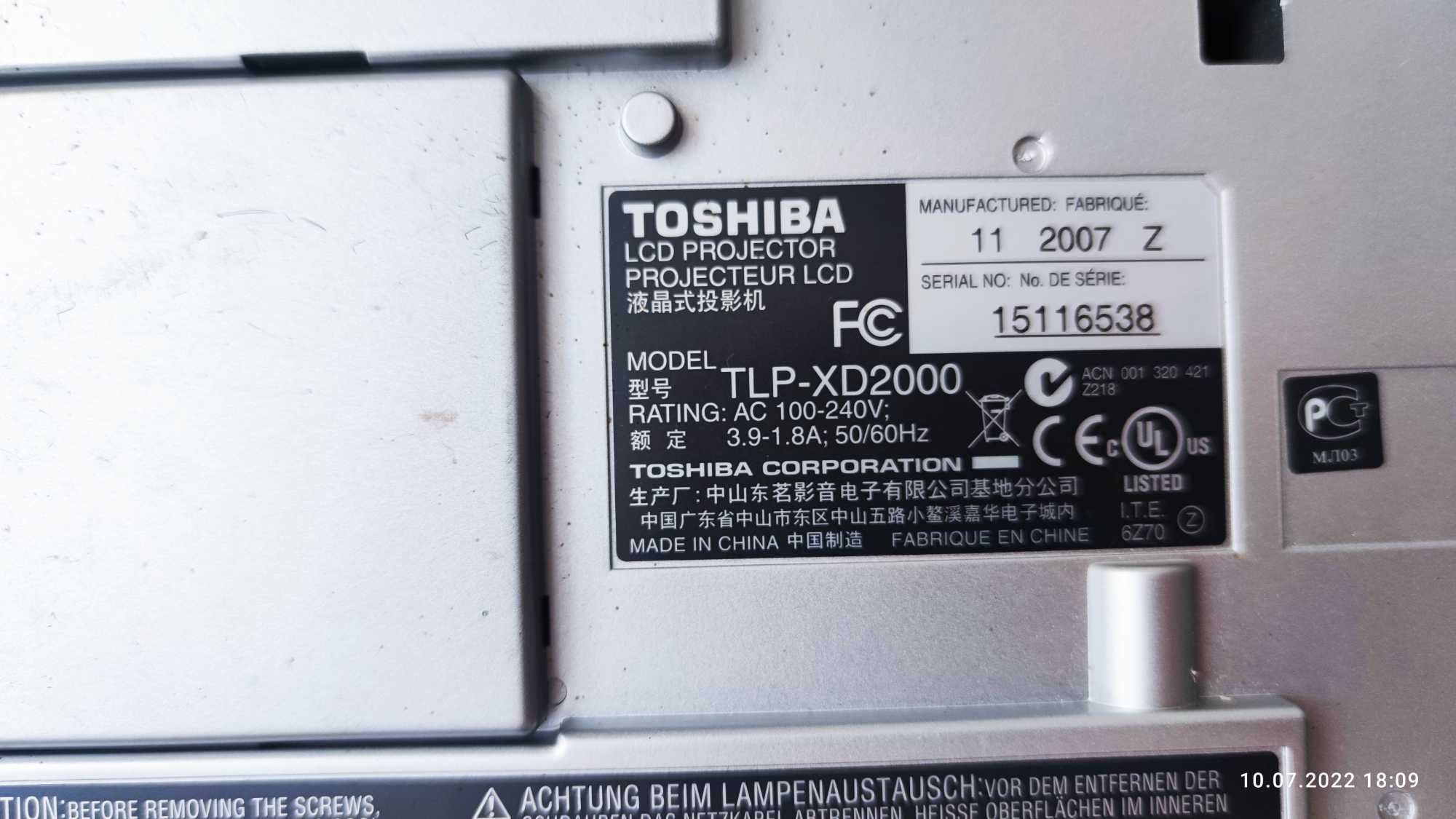 Projektor Toshiba TLP-XD2000