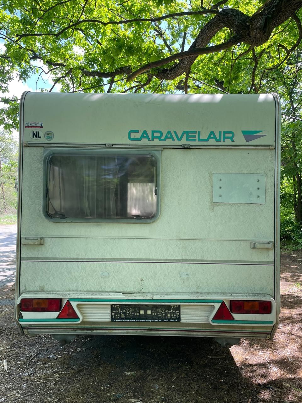 Причеп дача на колесах Caravelair B 4001