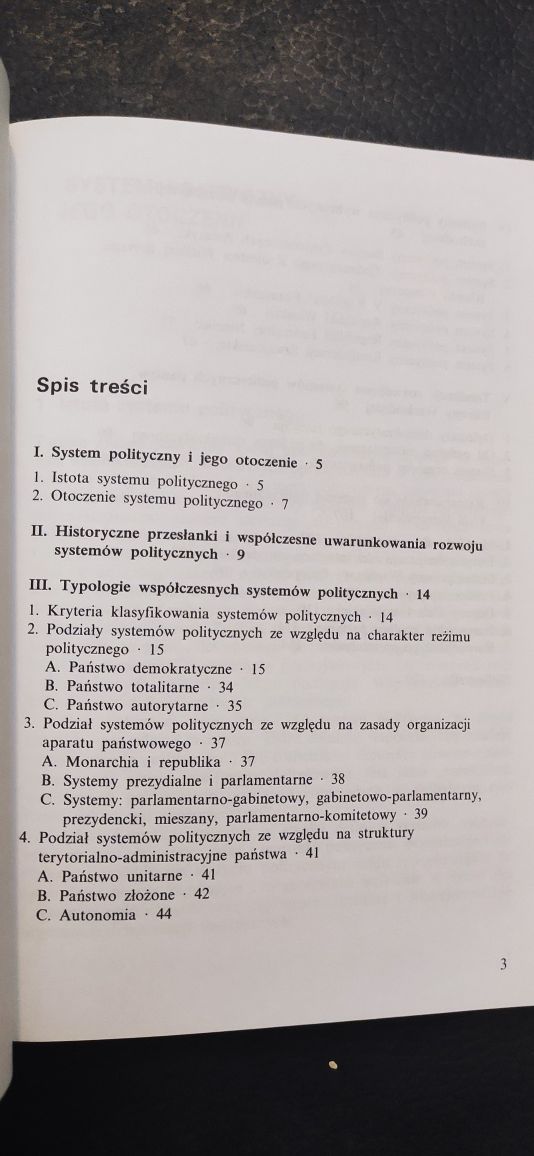 " Współczesne systemy polityczne" Konstanty Adam Wojtaszczyk