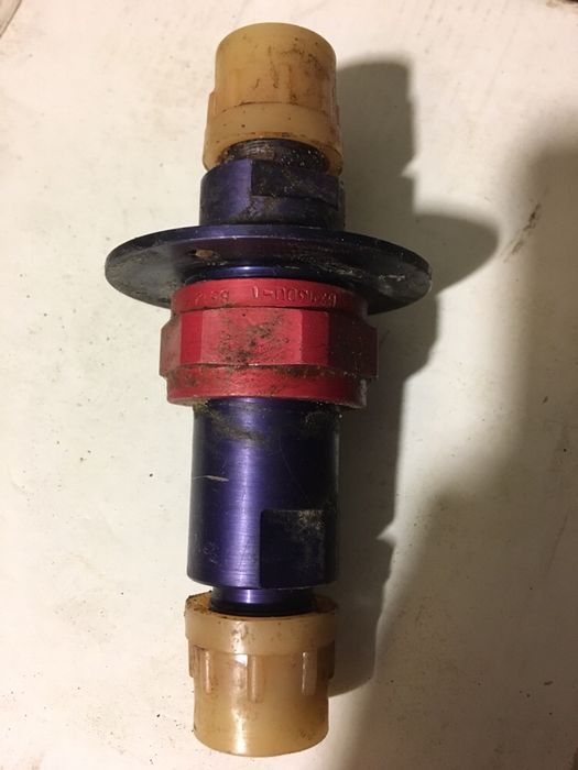 Продам клапан разъёмный 671300-1