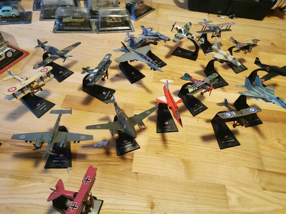 Zabawki samochody kolekcjonerskie