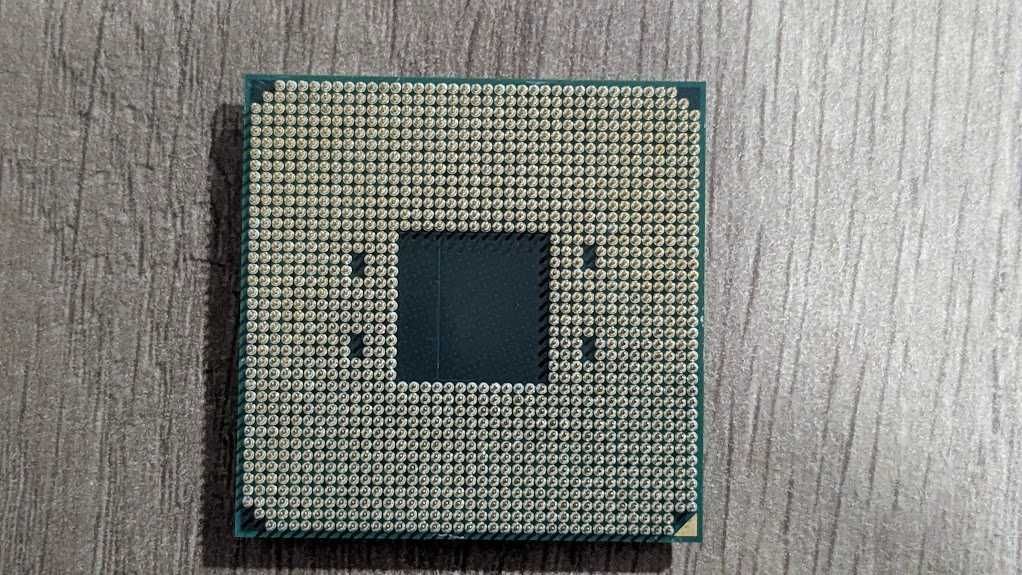 Процесор AMD Ryzen 5 5600X 3.7 GHz / 32 MB sAM4