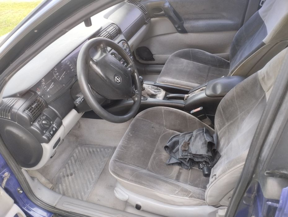 Опель Омега 1996р