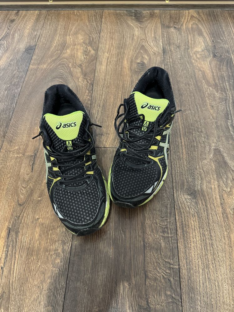 Кросівки ASICS GEL-CONVECTOR 2 T50RQ. US 10.5 EUR44.5. 28.5 см