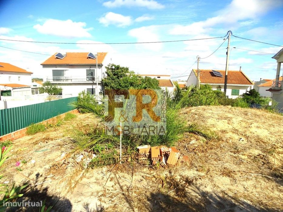 TERRENO ZONA VERDE Quinta do Conde Sesimbra