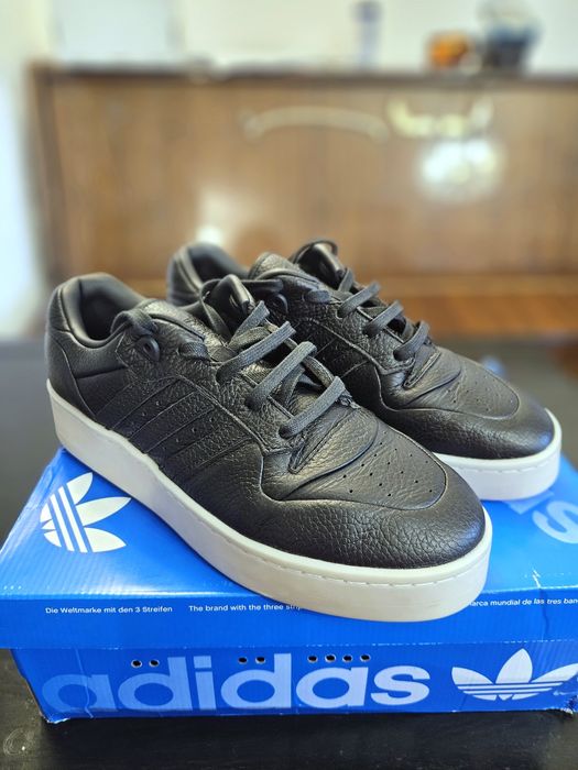 Нові Adidas Rivalry Lux Low