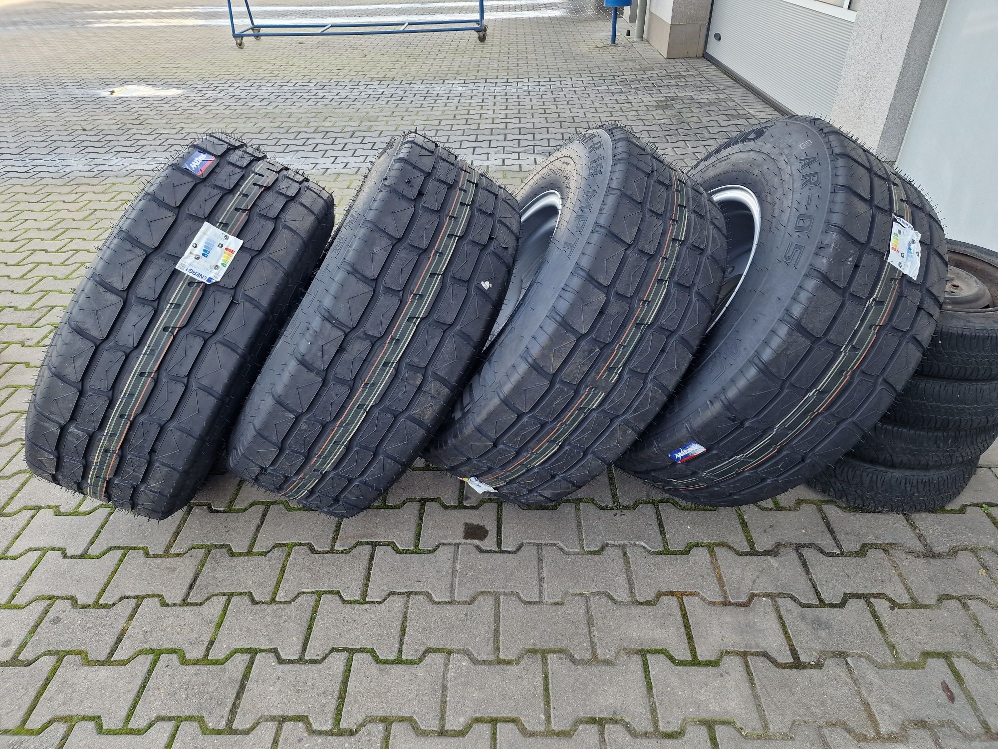 Koła 355/60r18  325/65r18  13.0/65r18