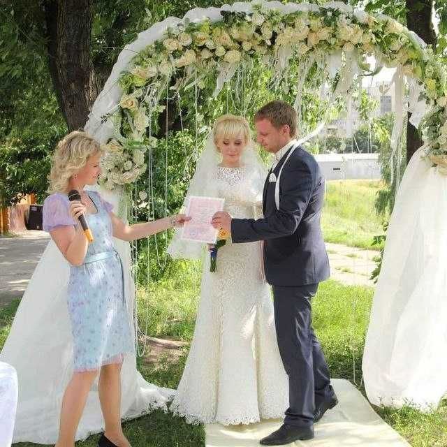 Ведуча Тамада Київ весілля Ведучий на свадьбу