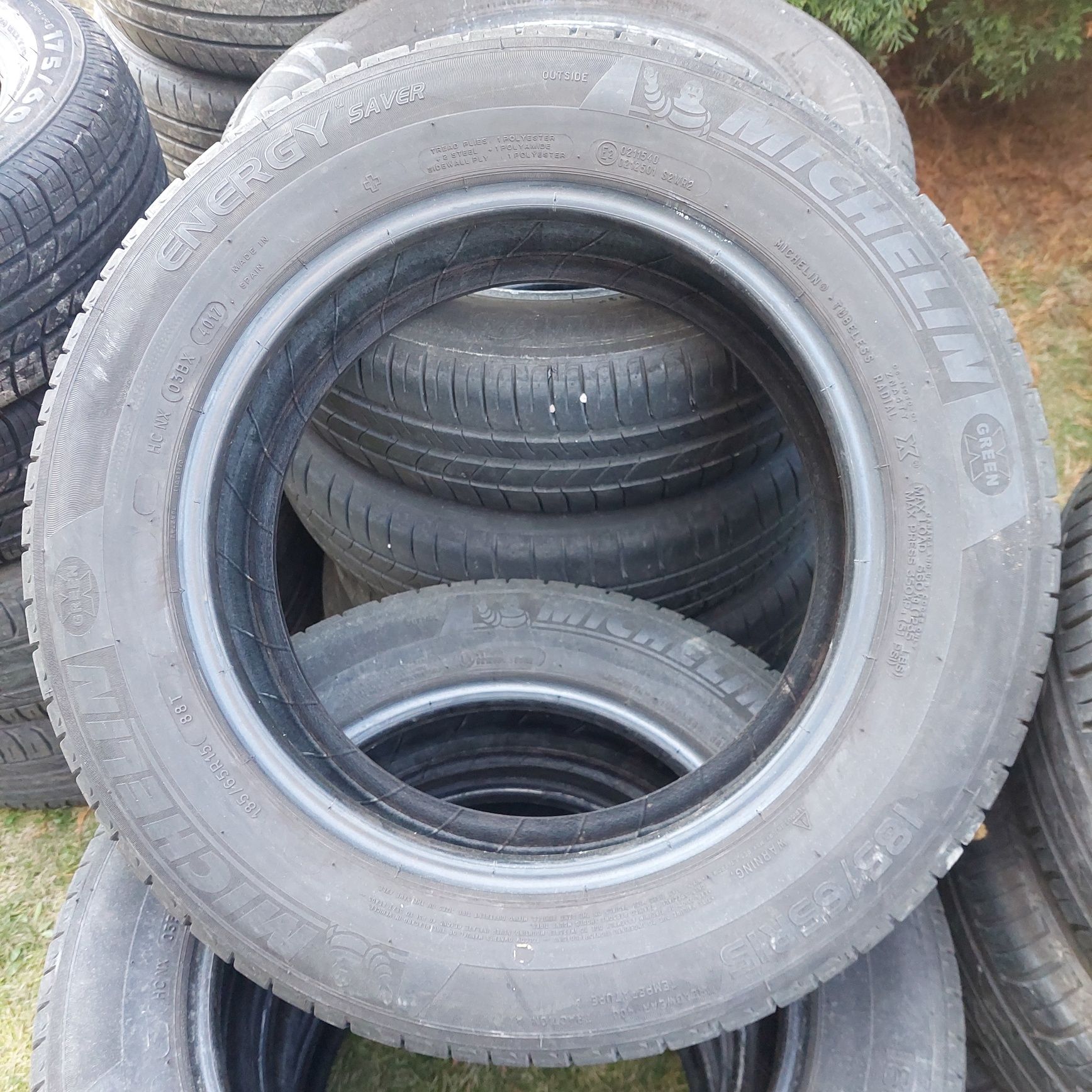 Продаються шини привезенні із німеччини  185/65R 15