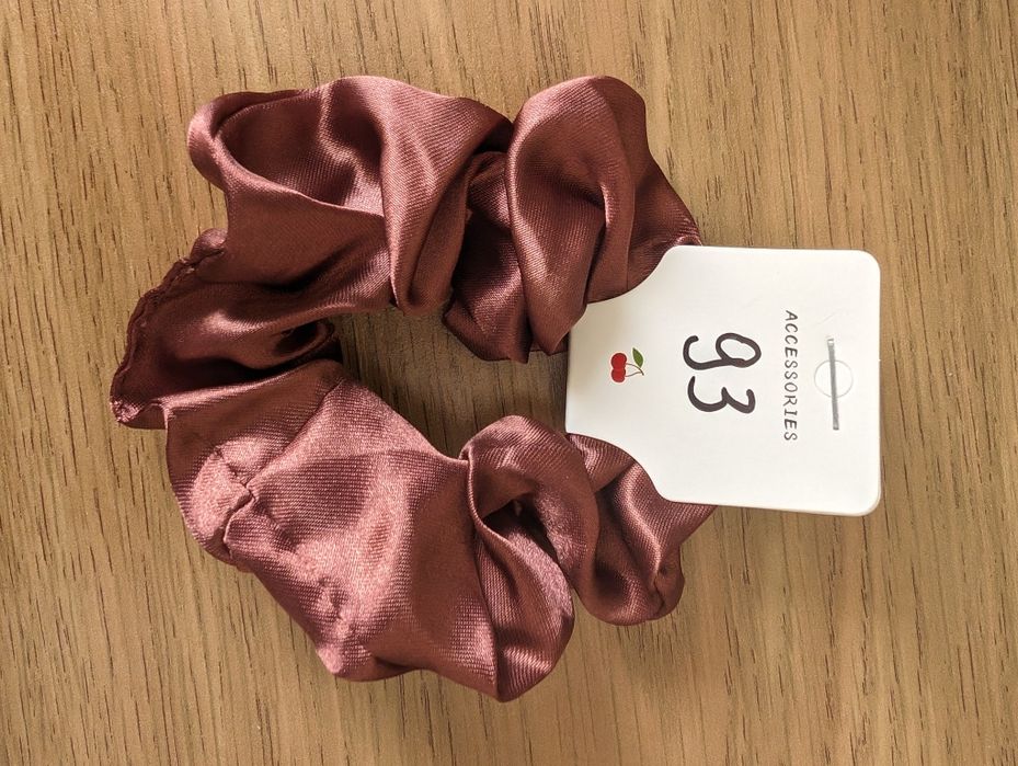 Nowa satynowa gumka do włosów scrunchie 93 akcesoria do włosów włosy