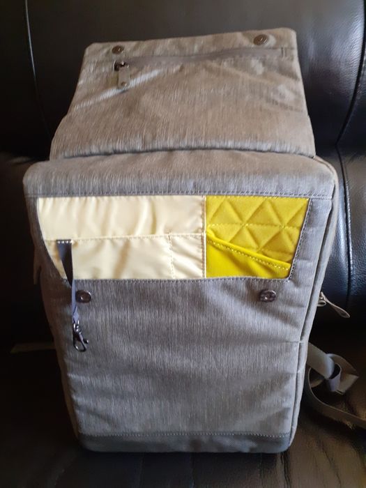 Mochila nova, almofadada,  para material fotográfico