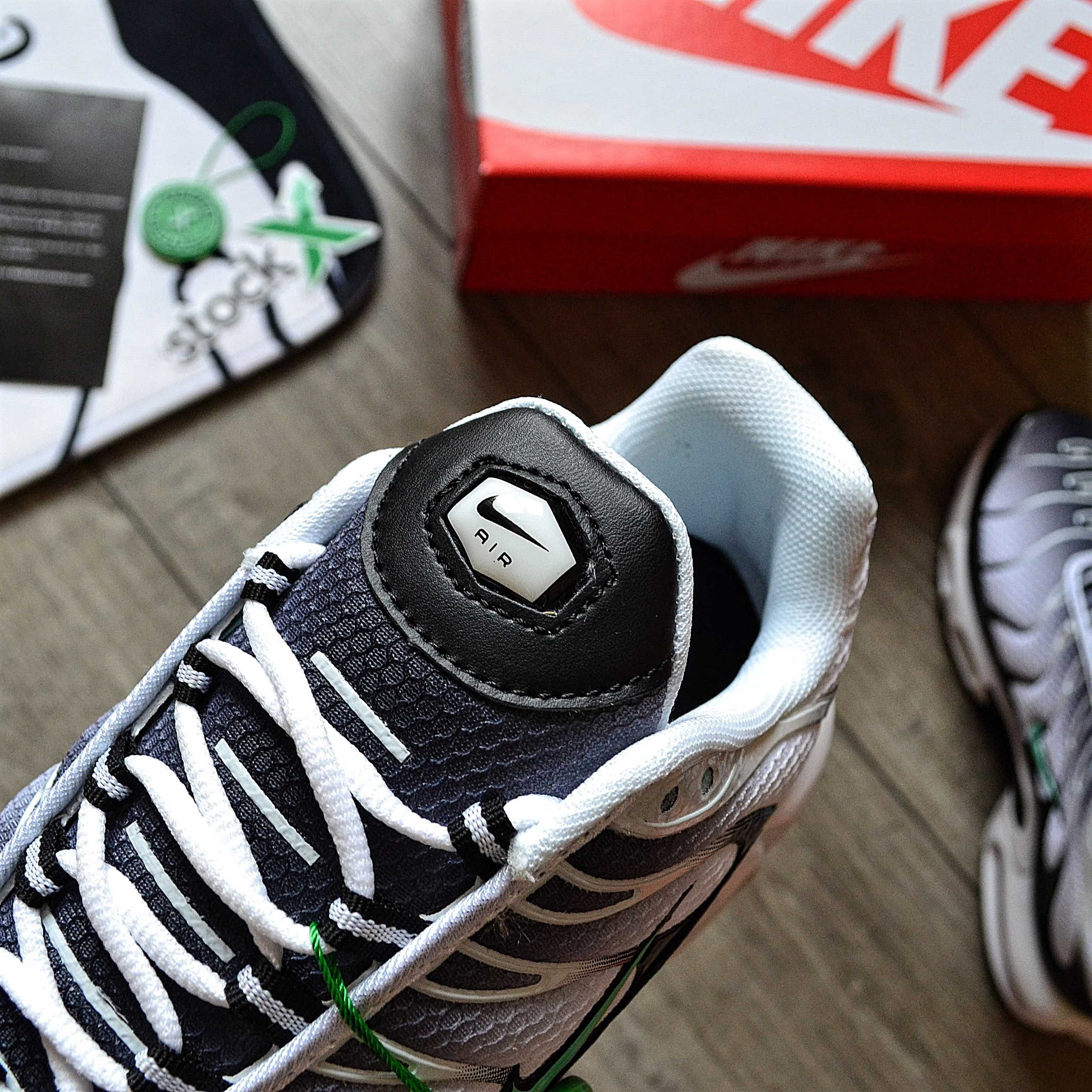 Чоловічі кросівки Nike Air Max Plus Tn 'White Black Mint Green Homme'