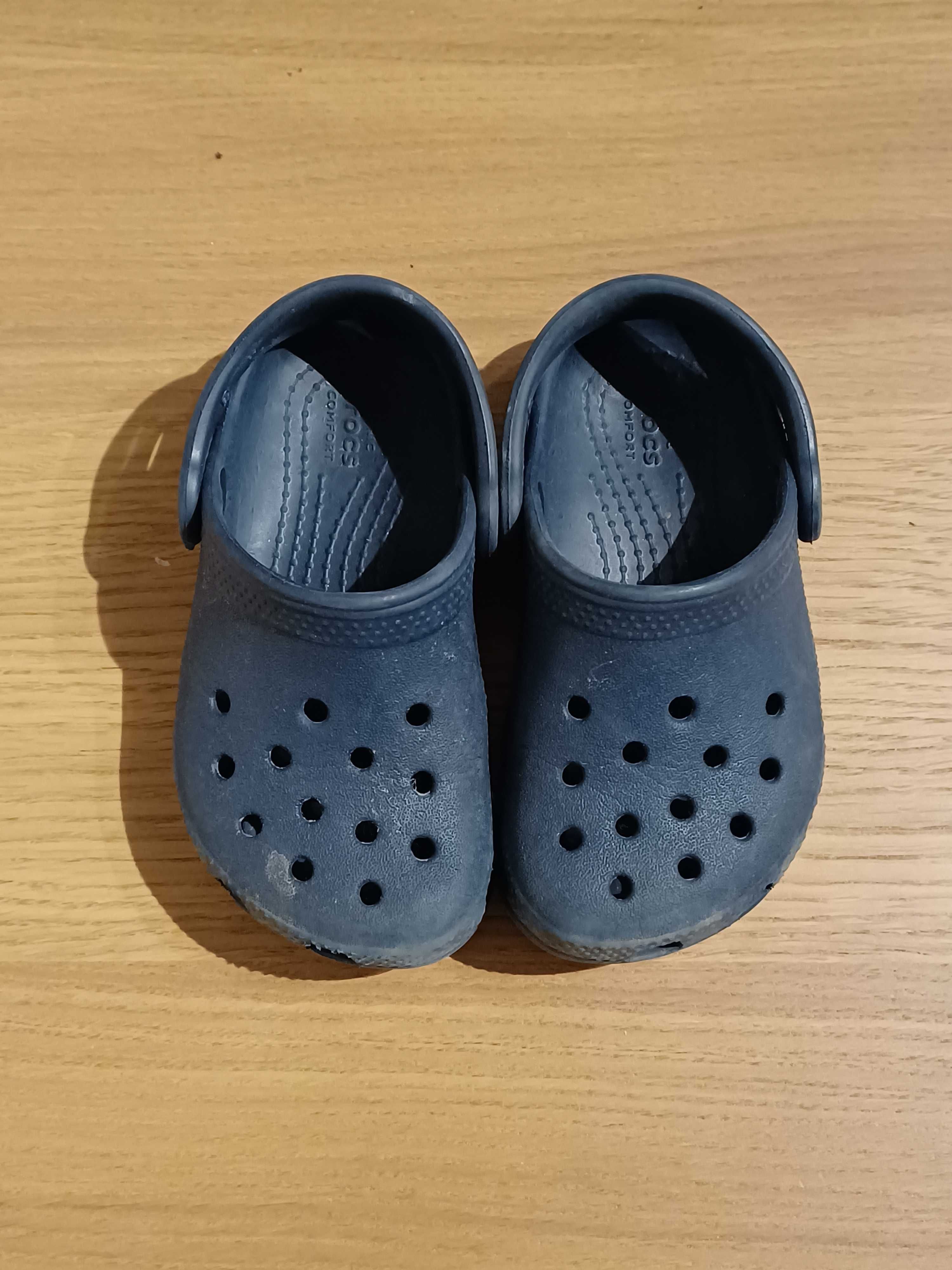 Crocs C7 para criança