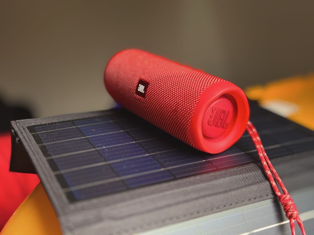 JBL Flip 5 потужна портативна колонка для дому