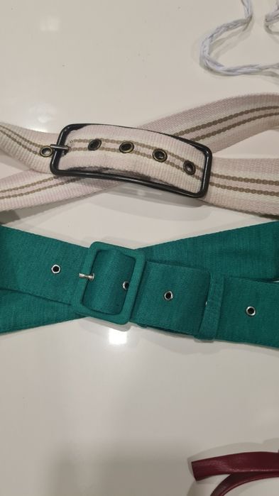 Cintos vintage. Preço unitário.