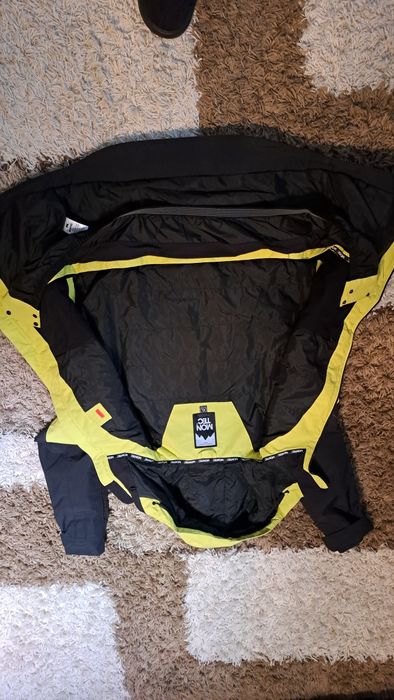 Гірськолижна куртка Montec