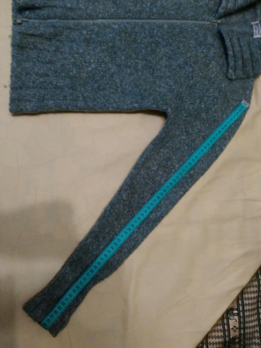 Теплая мохеровая кофта на молнии