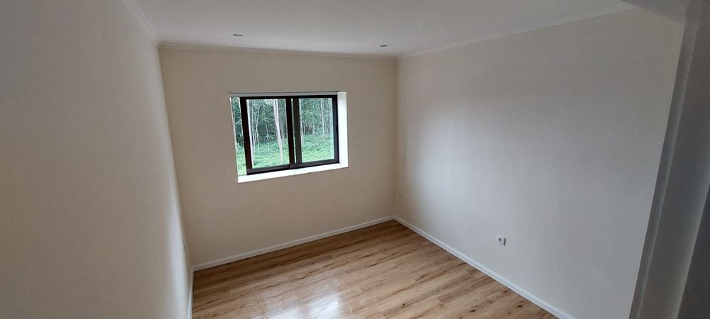 Montagem de móveis e pequenas reparações