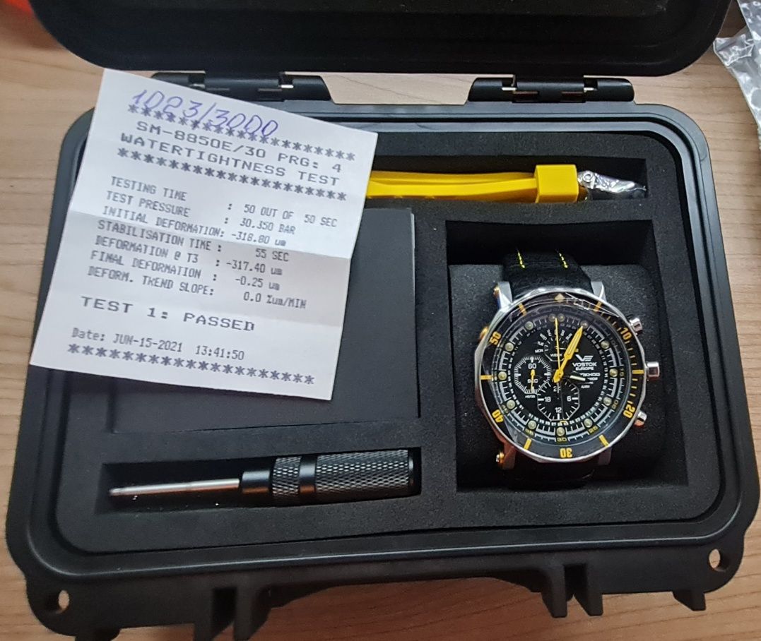 Vostok Europe Lunokhod YM86-620A505