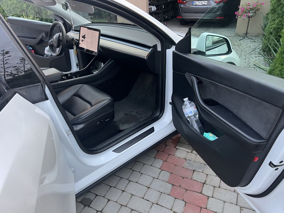 TESLA Y 2021 Dual motors