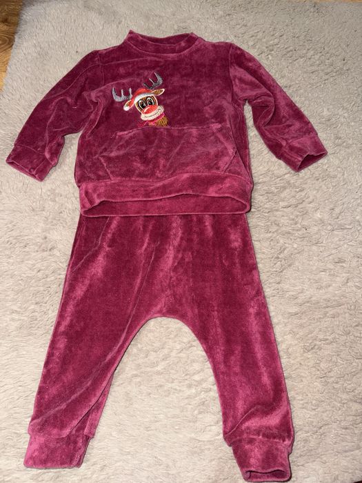 Дитячий костюм. 74 розмір