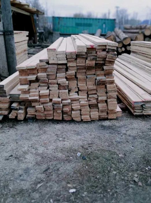 Продаж будівельної дошки сосни бруса стропил