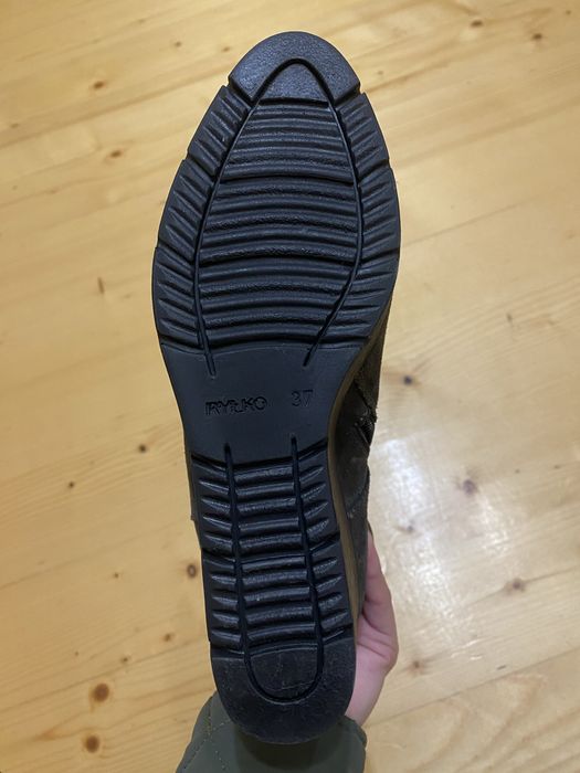 Продам нові жіночі чоботи RYŁKO, натуральна замша, утеплені