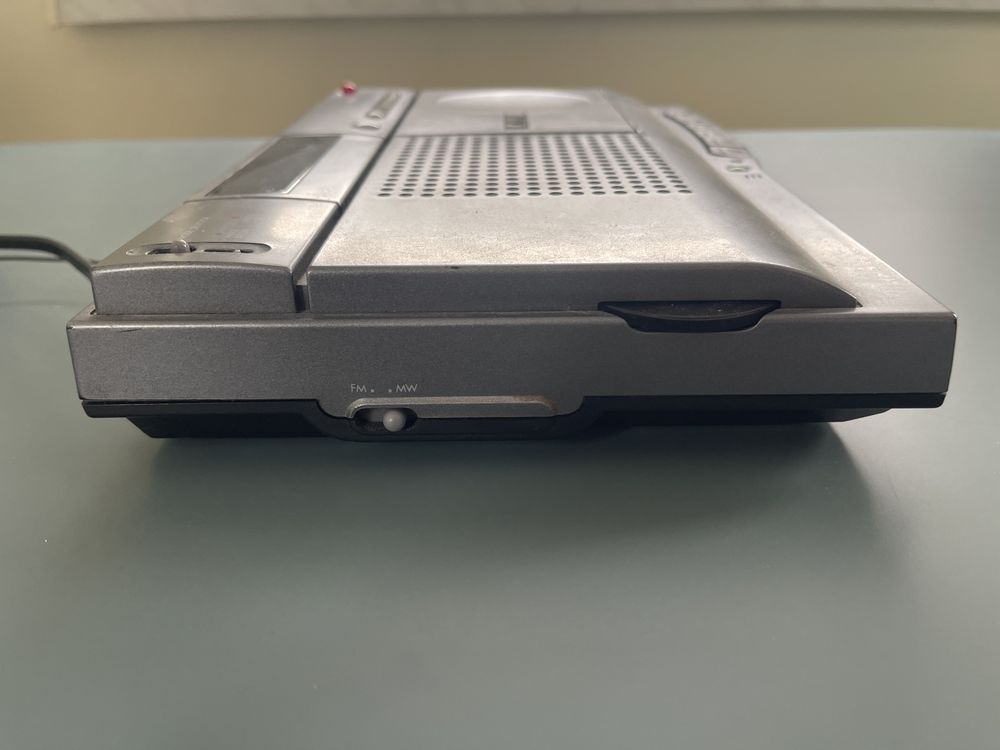 Odtwarzacz kaset i radio PHILIPS AJ3800 Clockradio Cassette Recorder